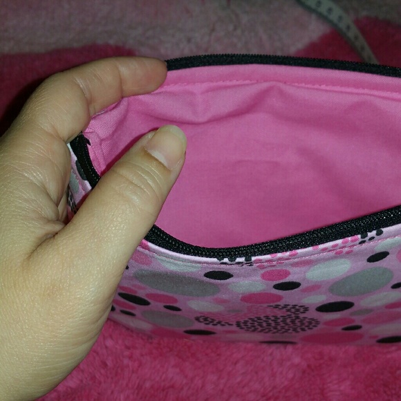 Handmade Minnie Makeup bag!๐๐ - Picture 3 of 3